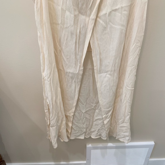 Sleeveless Tunic - Picture 3 of 6